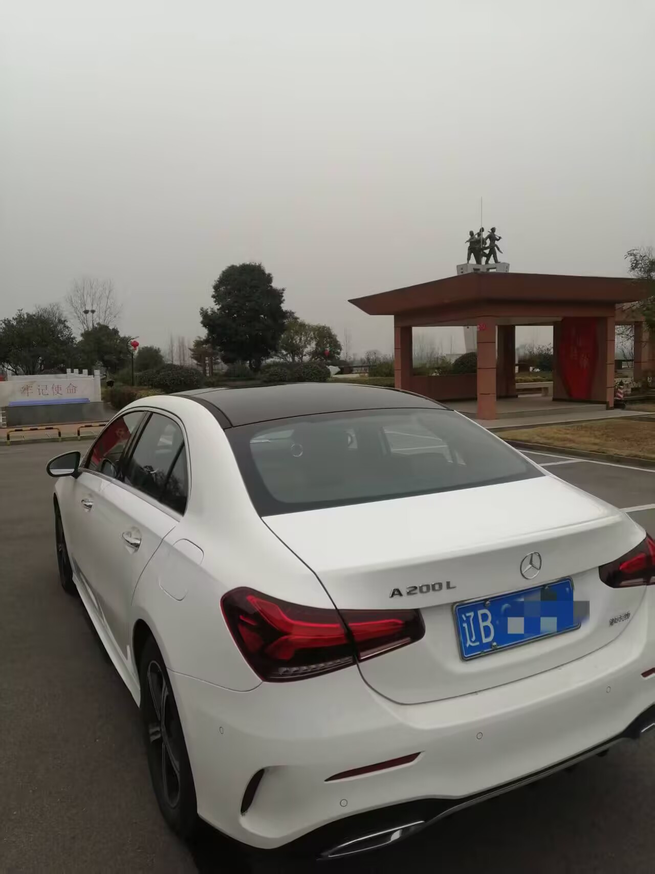 消费者收到的奔驰A200L轿车。吴采平/摄